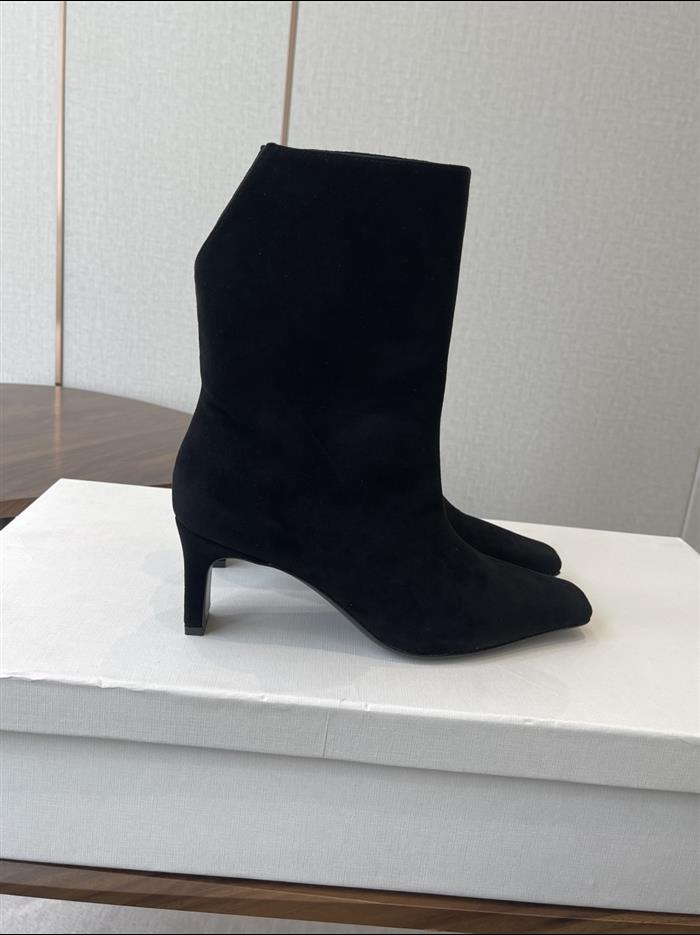 2025112817448783 390